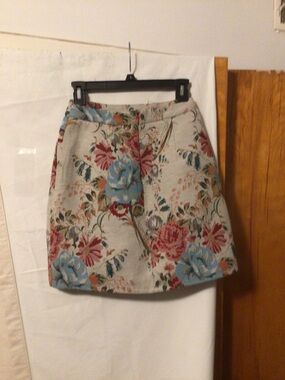 adL sofa cover textured cottage core floral  mini skirt Sz M